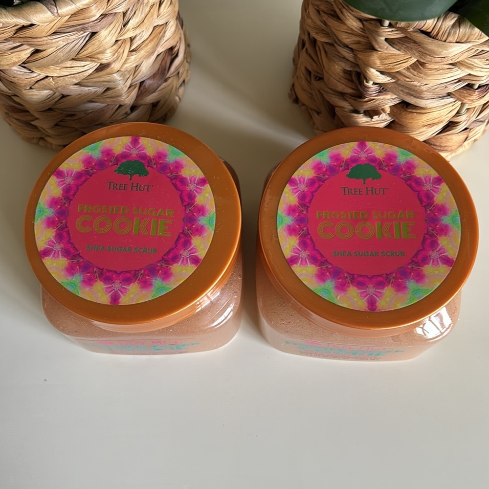 Frosted Sugar Cookie Shea Sugar Scrub Tree Hut Set - Picture 3 of 5